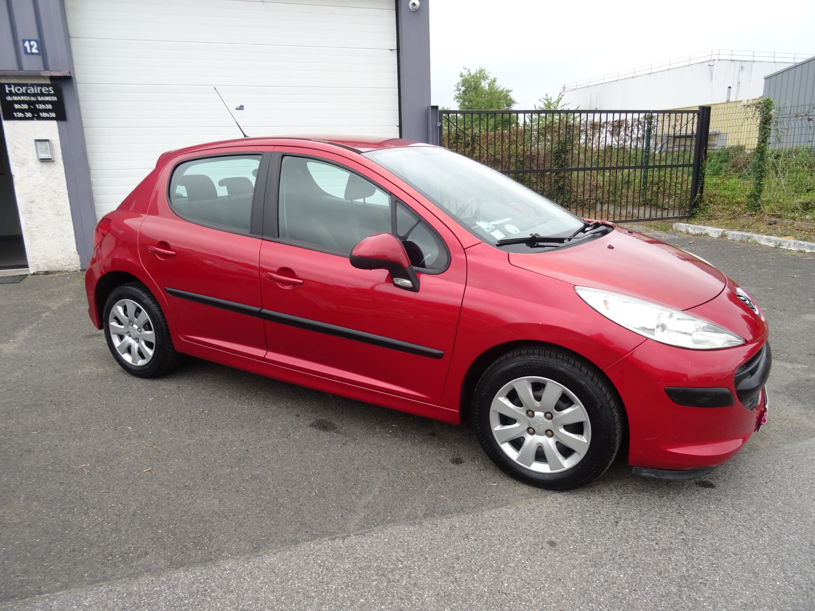 https://www.nadmadsam-autos.com/listings/peugeot-207-1-4ess-75ch-urban-clim110634kms/