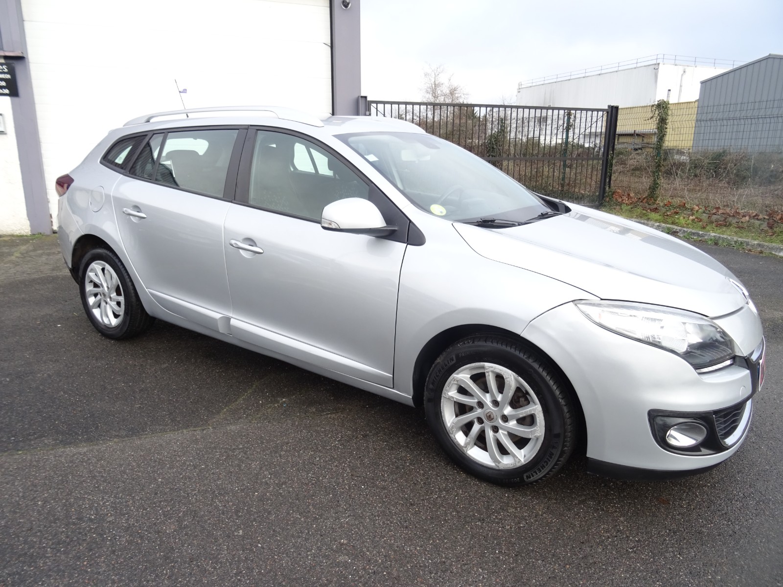 https://www.nadmadsam-autos.com/listings/renault-megane-iii-estate-1-5-dci-110chv-eco2-expression107374kms/