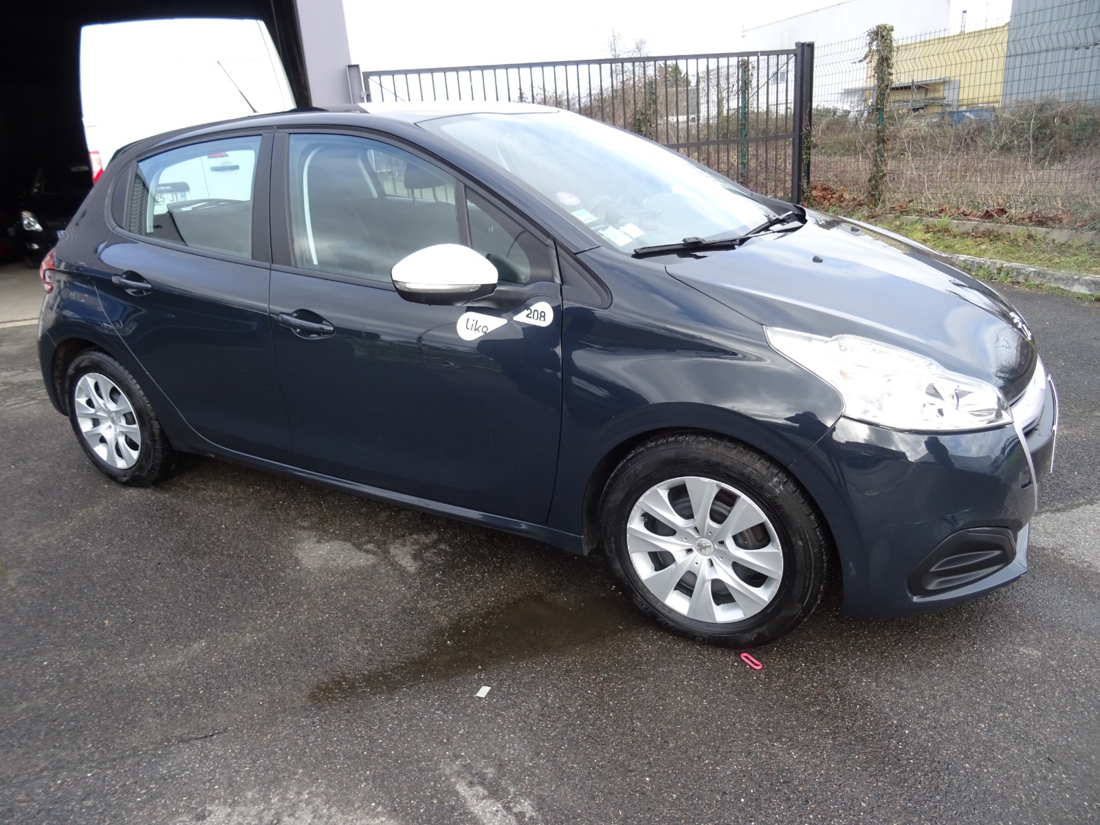 https://www.nadmadsam-autos.com/listings/peugeot-208-puretech-68ch-bvm5-likecourroie-distribution-neuve/
