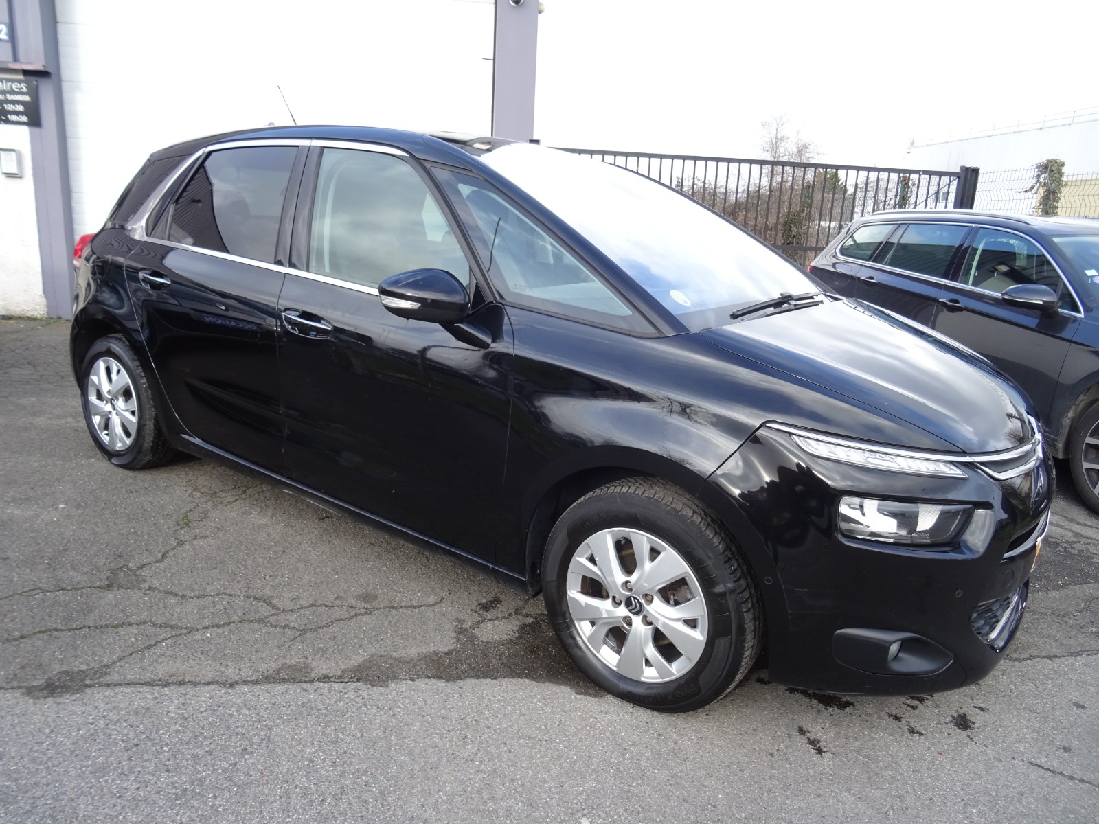 https://www.nadmadsam-autos.com/listings/citroen-c4-picasso-bluehdi-120-ss-intensive/